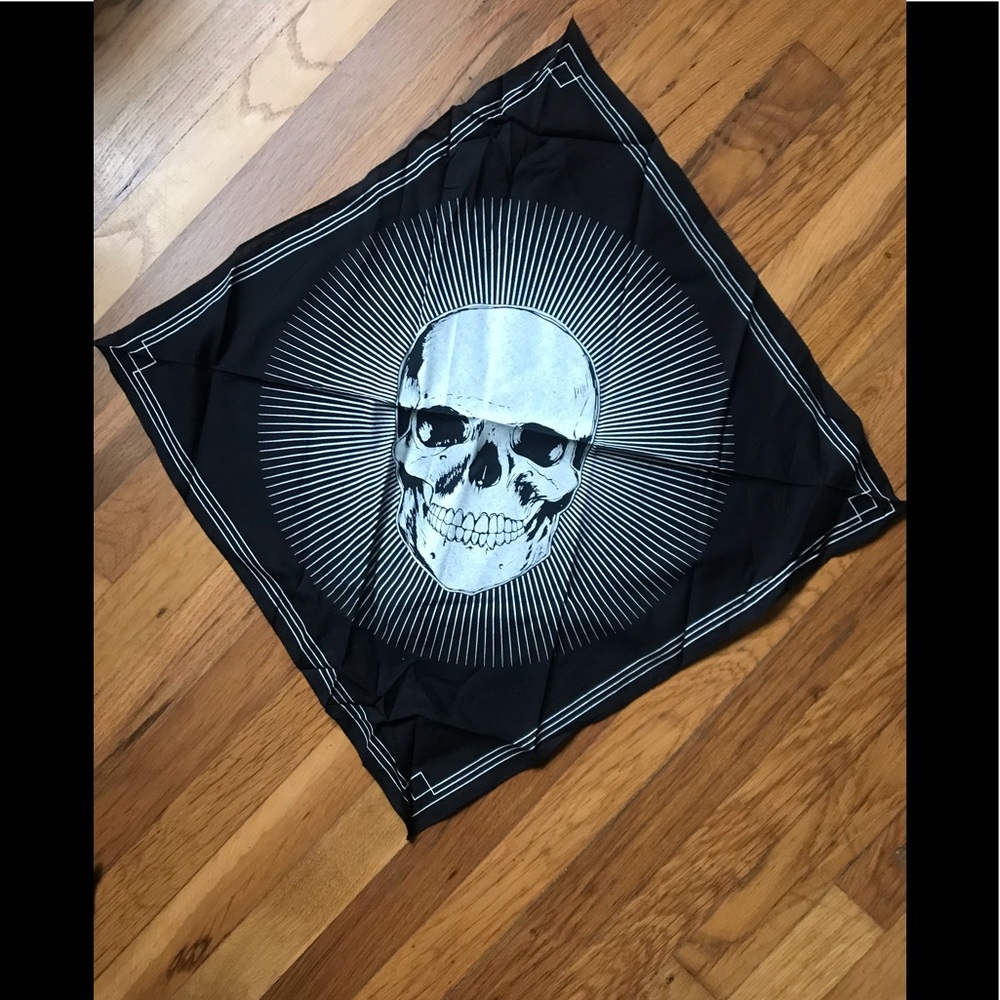 NWOT skull bandana